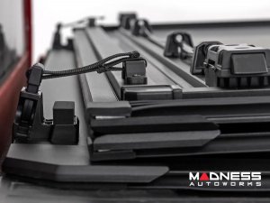 Chevrolet Silverado 1500 Bed Cover - Flush Mount - Hard Cover - 5'10" Bed Chevrolet Silverado 1500 Bed Cover - Flush Mount - Hard Cover - 5'10" Bed